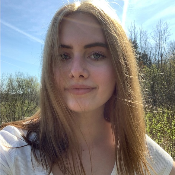 Meet your Posher, Jordyn - Picture 1 of 1